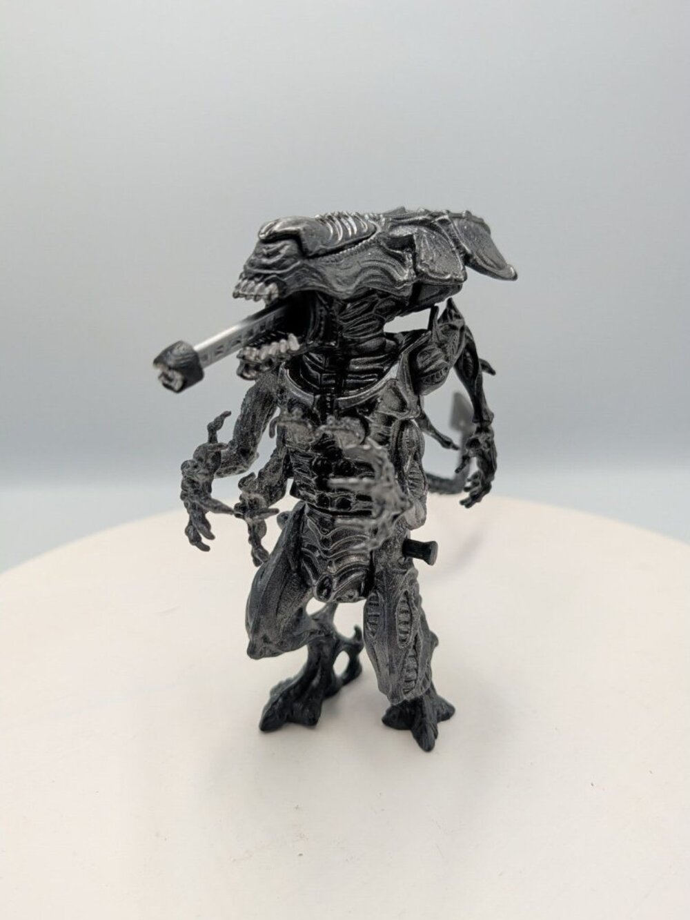 Vintage 1992 Kenner ALIENS Queen Alien Deluxe Xenomorph Action Figure 6"